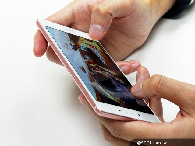 情人節大決戰：iPhone6s，Note5等五旗艦粉色系來襲