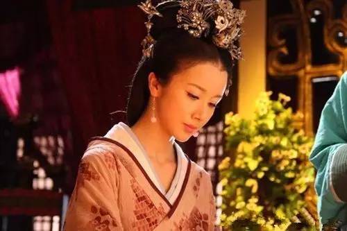 从朴槿惠闺蜜“干政门”，看中国历史上的“垂帘听政”史