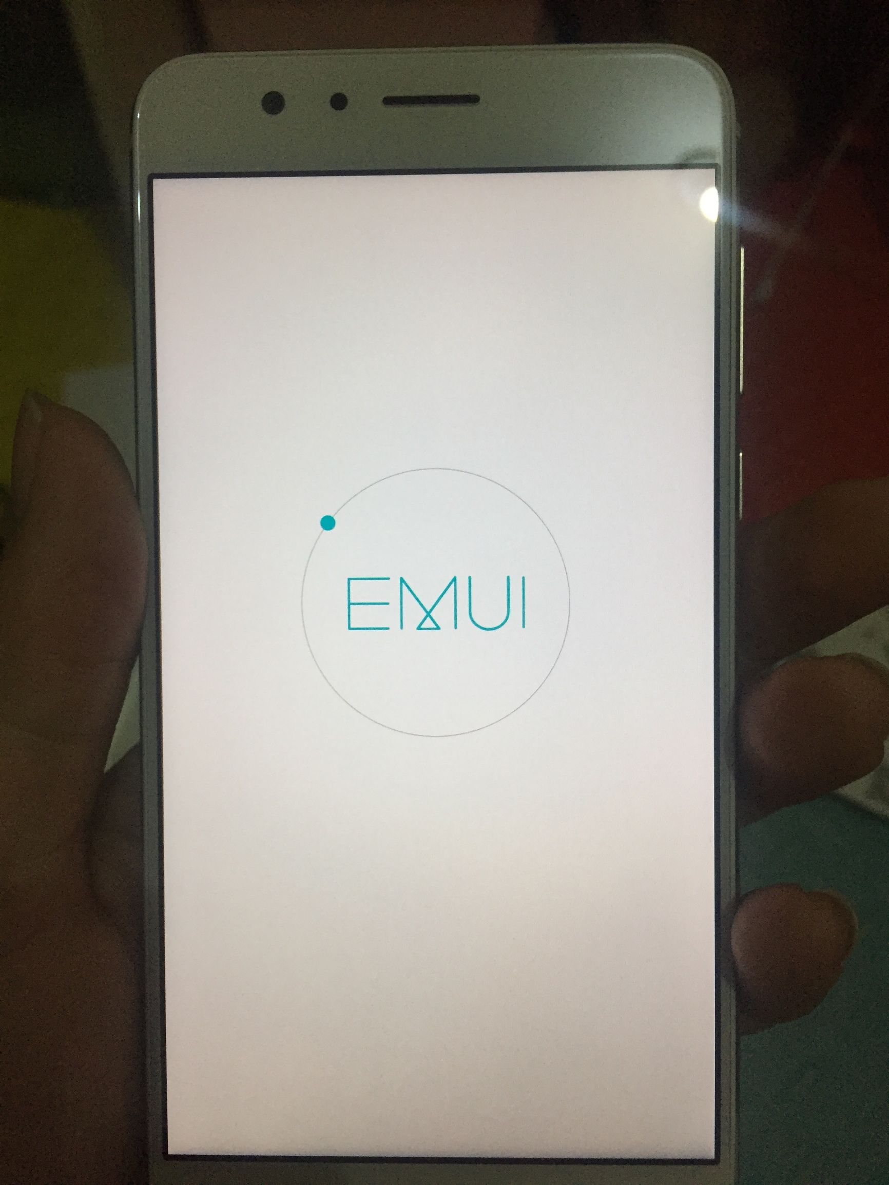 荣耀8的EMUI4.1开机有那样的