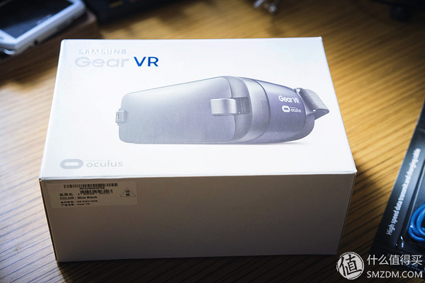 除了爆炸三星仍有别的看点！—三星Gear VR四代 开箱评测