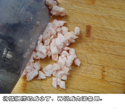 怎么用澄粉做出晶莹剔透的“水晶虾饺”？