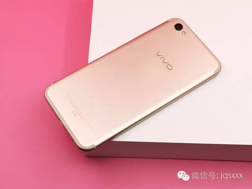 「新手机速运」外置柔日光灯 双摄像头 vivo X9高清图片集