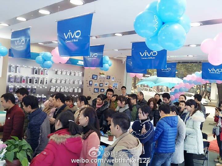 vivo X9今天开售，市场销售场景受欢迎，网民：觉得好假