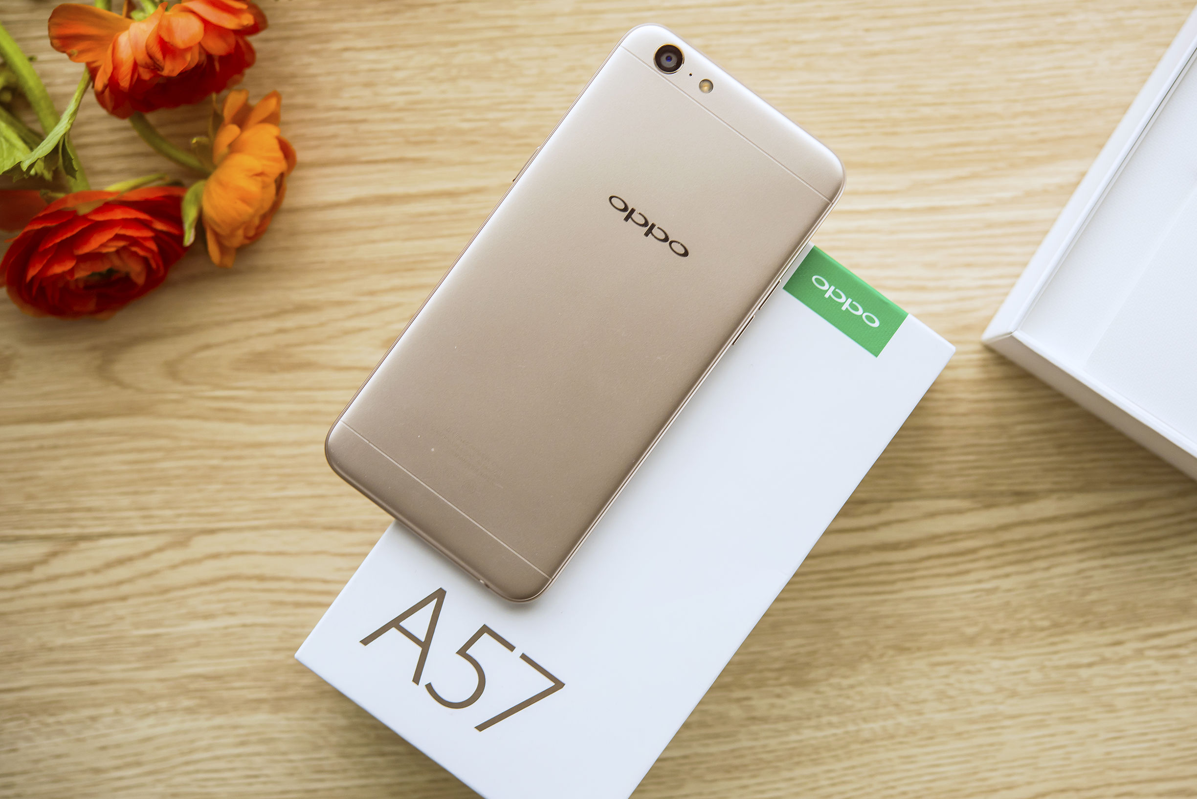 自拍照是闪光点 OPPO A57先发入门感受