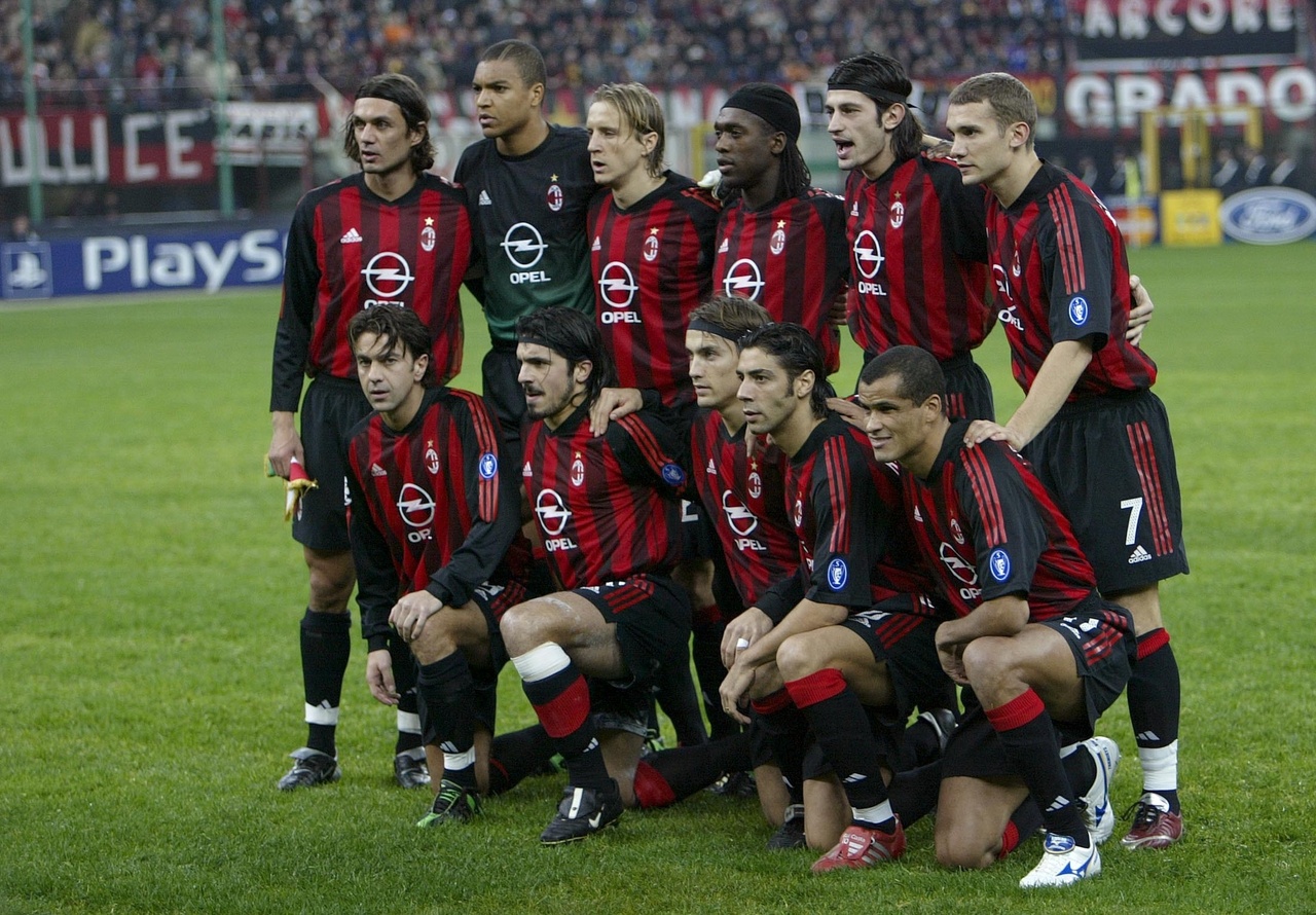 2002年ac米兰主力阵容(ac米兰2002-03赛季首发阵容4图(文字资料由本人