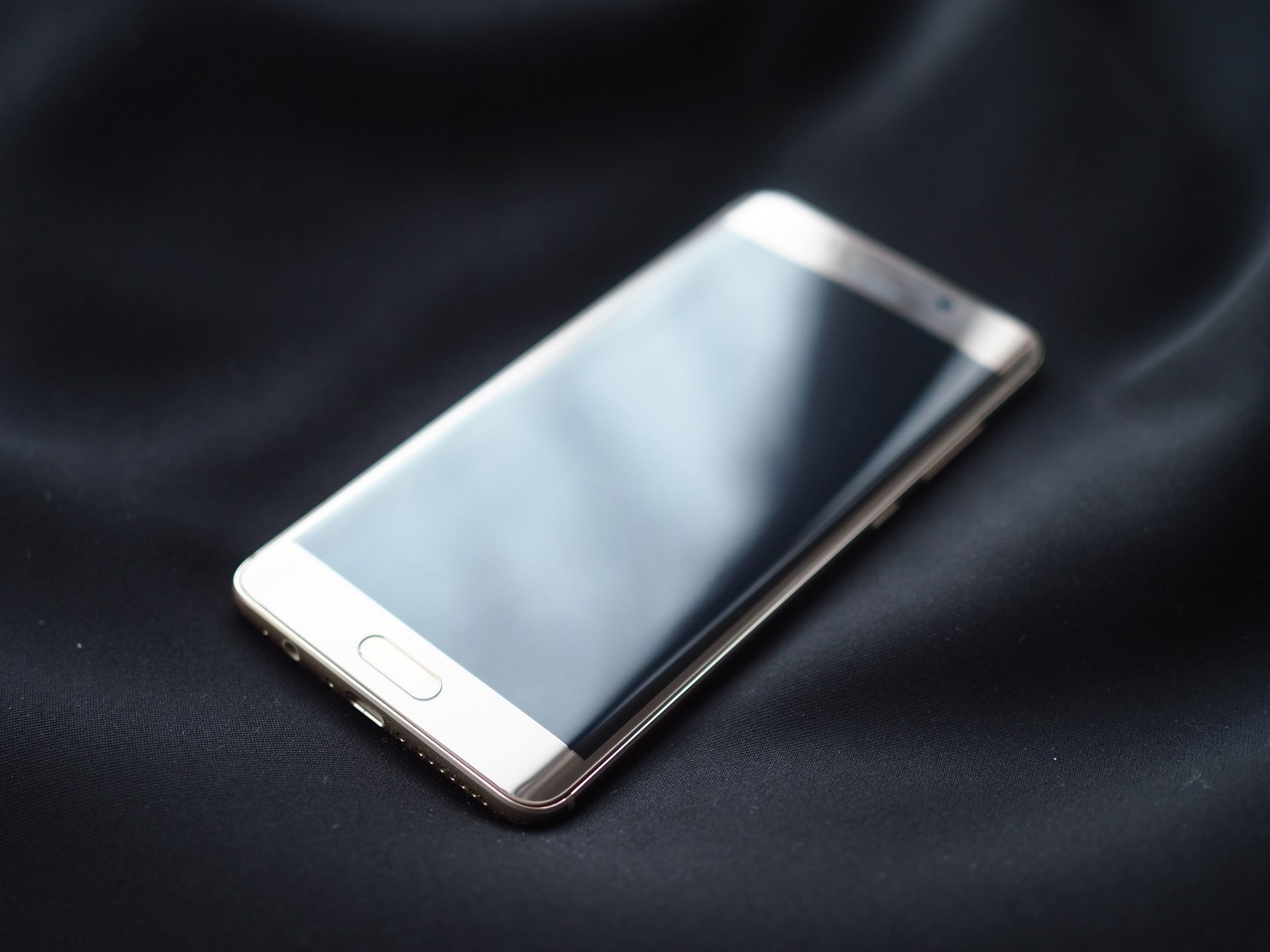 Mate 9 Pro 评测：今年最好用的安卓手机？