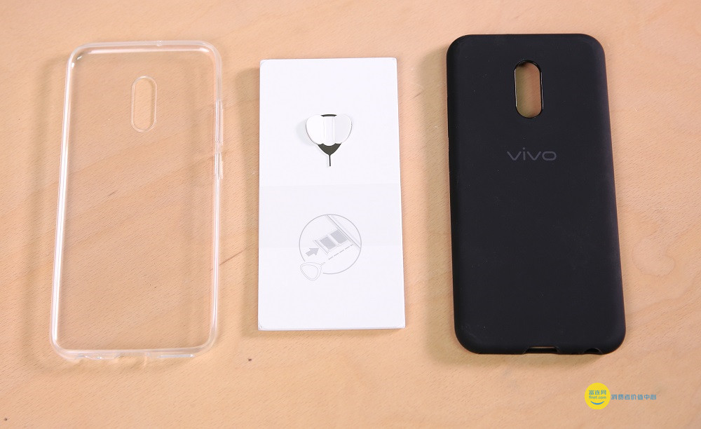 同服务平台旗舰级一年两更仍有创意 vivo Xplay6入门