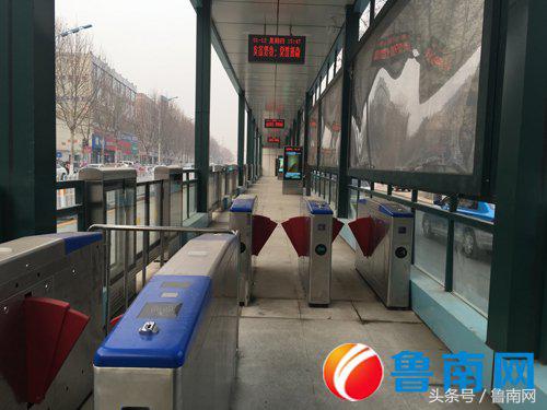 记者探班沂蒙路BRT 站内设施安装完成 进入最后调试阶段