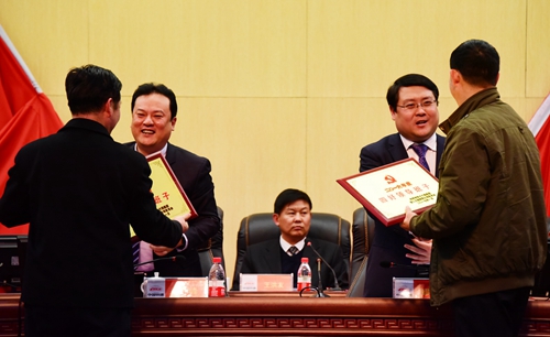 中铁十六局集团二公司四会在津顺利召开