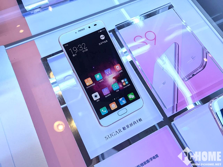 糖果手机冠名赞助耳畔中国 新产品S9另外现身