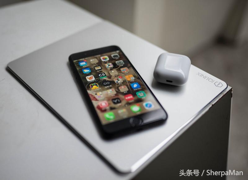 iPhone Airpods 无线蓝牙耳机感受：1288 却也值了！