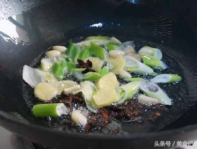 90后男友做的暖心菜，家常炖鸡，香的不要不要的