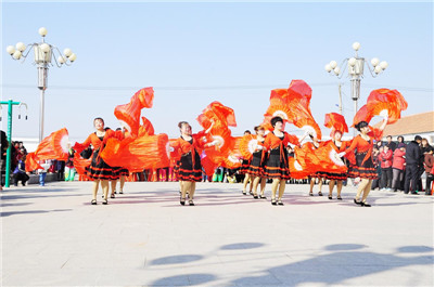 海阳龙山街道组织“庆三八”健身舞蹈大赛