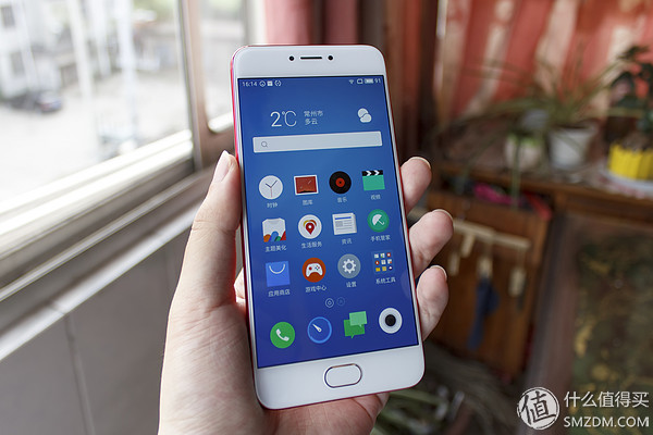 走在iPhone7之前，魅族PRO6 烈焰红