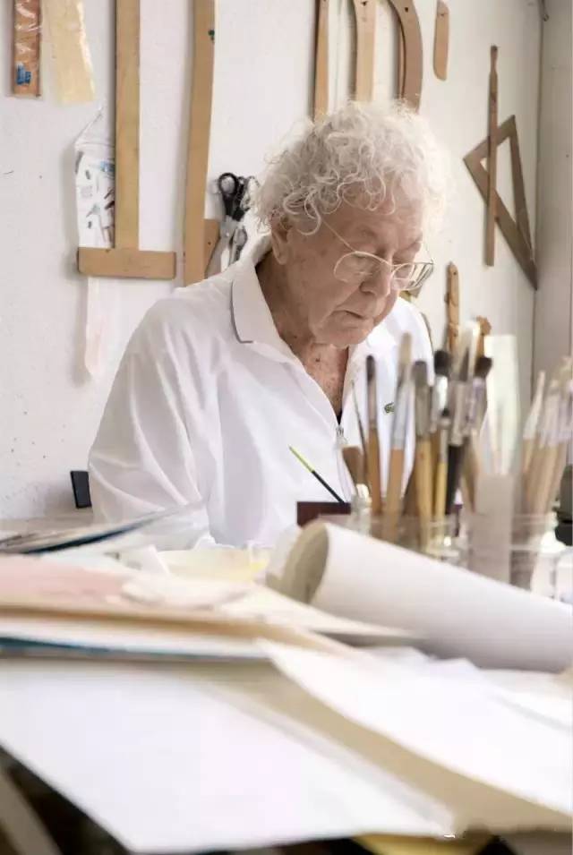 90岁以下，只能算年轻艺术家