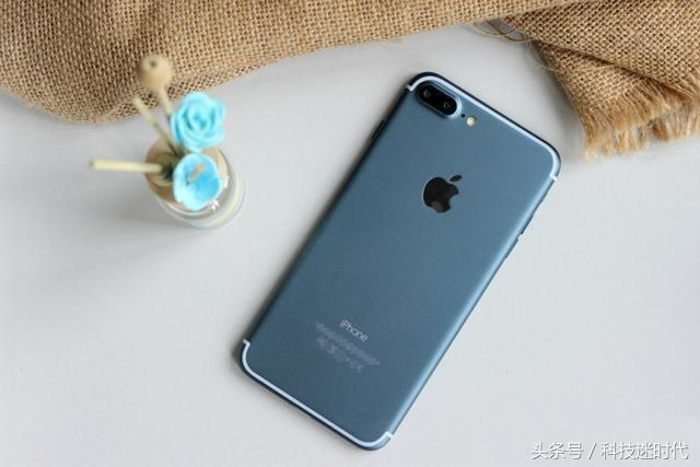 iPhone7出了这种色调，确实很美 长相太高端大气了！