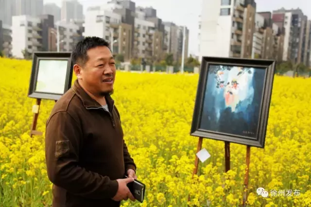 当油菜花遇见油画，徐州那片花海中有场“油菜花”的画展
