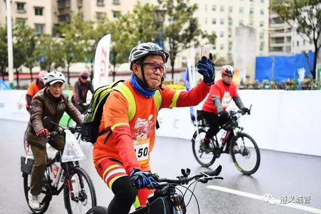 「特别关注」城管部门助力2017年“中国自行车联赛贵州遵义汇川站”赛事成功举行