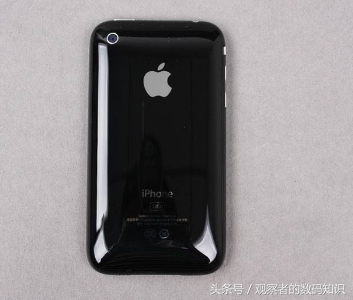 它是iPhone第一款进华手机上！价钱从5000到现阶段100！