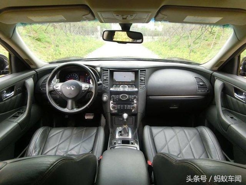 实拍2009款 英菲尼迪Fx35，Q7同级别10万公里还很新