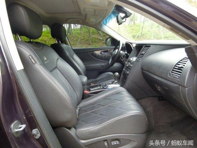 实拍2009款 英菲尼迪Fx35，Q7同级别10万公里还很新