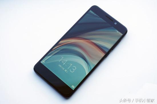 乐pro3脱胎换骨：外型丑萌 双摄像头 AI，起市场价1799元？