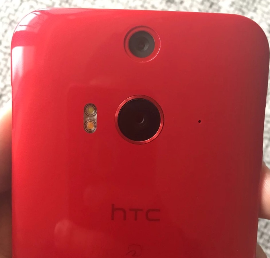 了解HTC的蝴蝶花手机吗？加工工艺水平的确非常好！