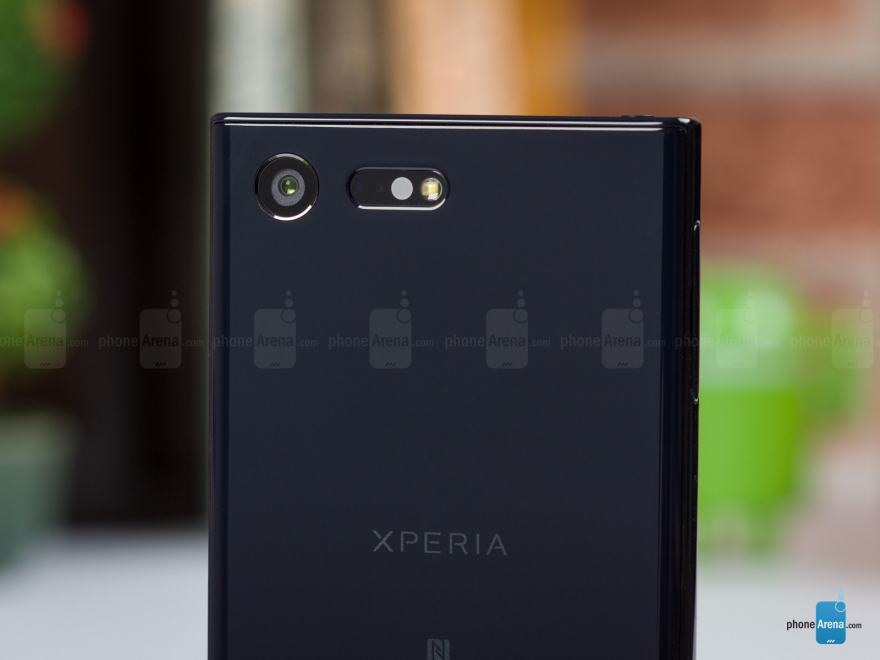 Compact 依然？Xperia X Compact 测评