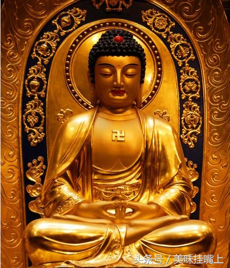 明天就是释迦牟尼佛的生日，释迦牟尼是佛教创始人，求我佛保佑！