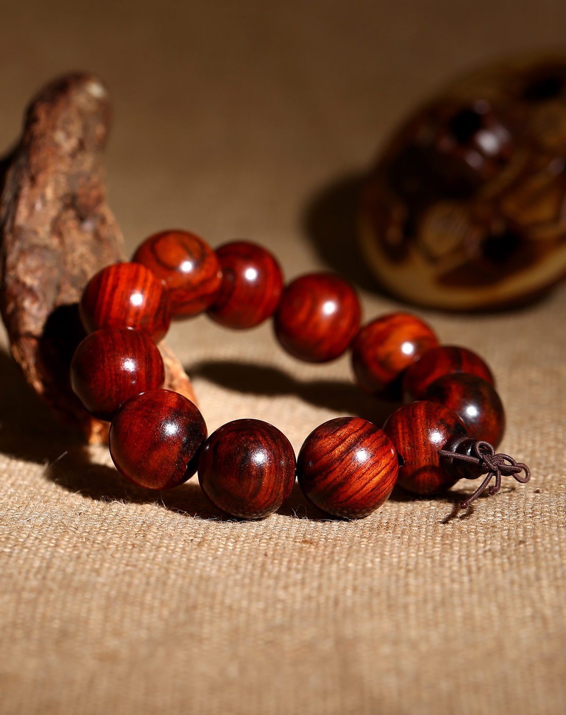 佩戴这些手串的功效 你都知道吗(手串怎么鉴别好坏) 第5张