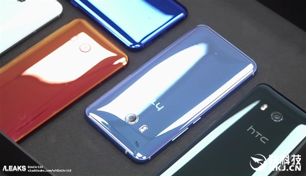 HTC U11真机里手：这长相不愧旗舰级！