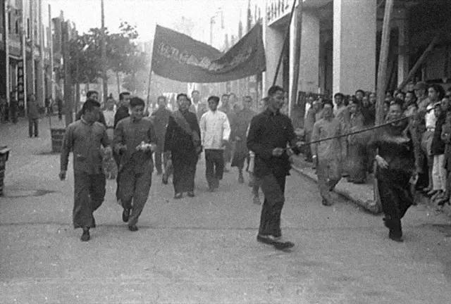 时光穿梭，赣州1980、1990年代老照片，你能认出多少？
