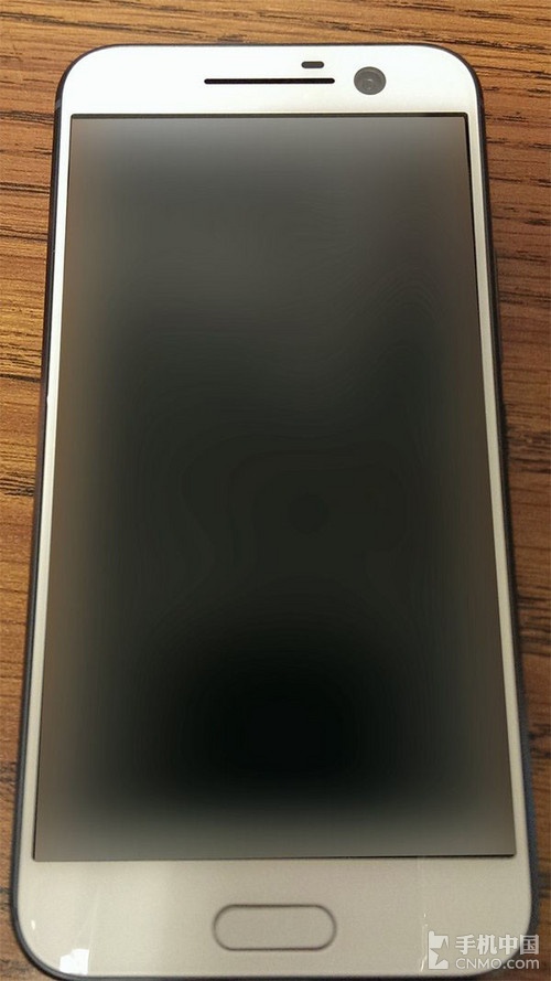 HTC One M10曝出：正脸乳白色/后背灰黑色