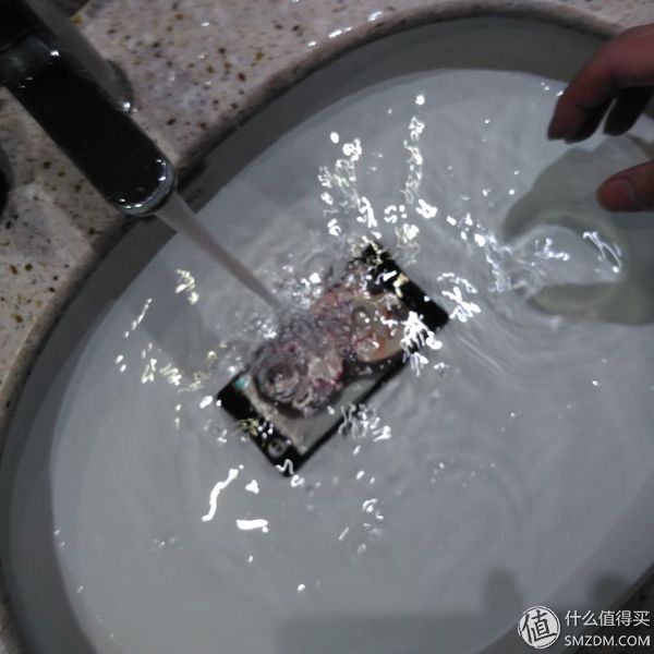 不服气排水：SONY sony Xperia Z5 Premium 应用测评