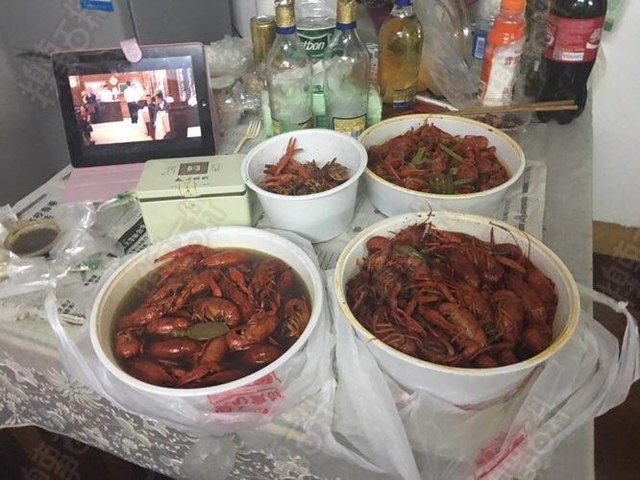 十条笑话：唐僧整理孙悟空的内裤，发现有个洞