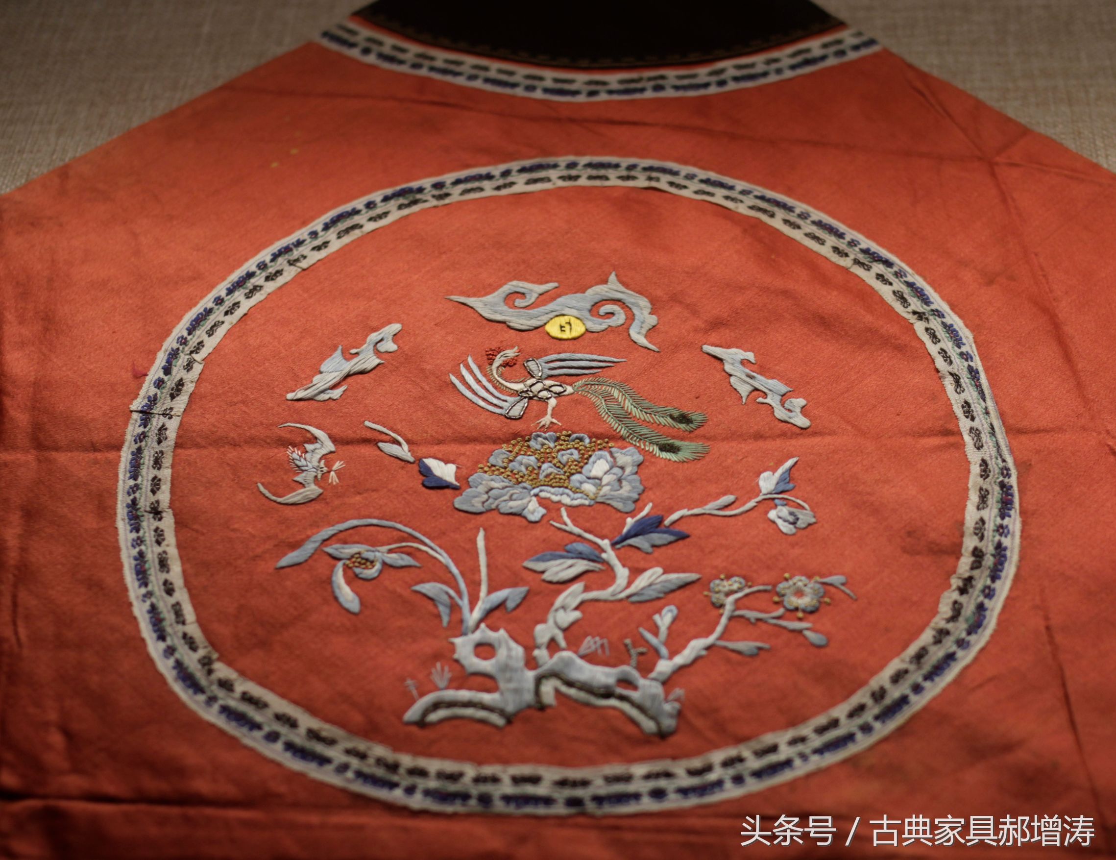 肚兜的刺绣工艺及寓意子孙绵延 福寿吉祥的图案