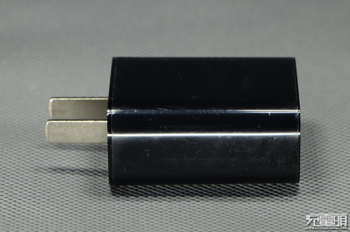 小米5标配QC3.0充电器MDY-08-EH拆解与评测