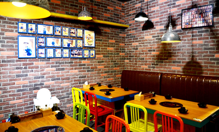 风靡韩国的詹姆仕芝士排骨和谐店开业啦！开业免费吃！