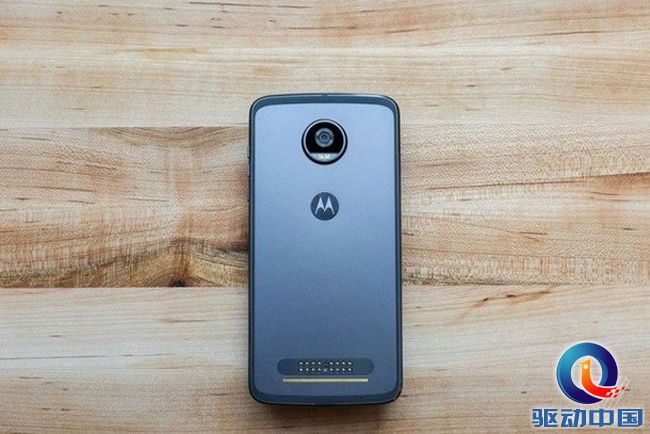 自我救赎：中国发行版Moto Z2 Play或将配用ZUI