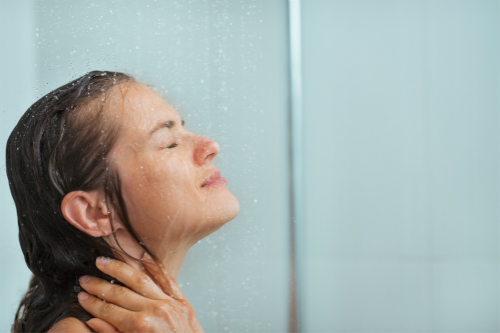 洗冷水澡，到底能强身还是会伤身？