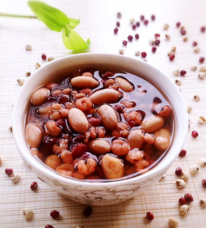 红豆薏米去湿气，老中医所讲句句在理，经常食用不出一周湿气全