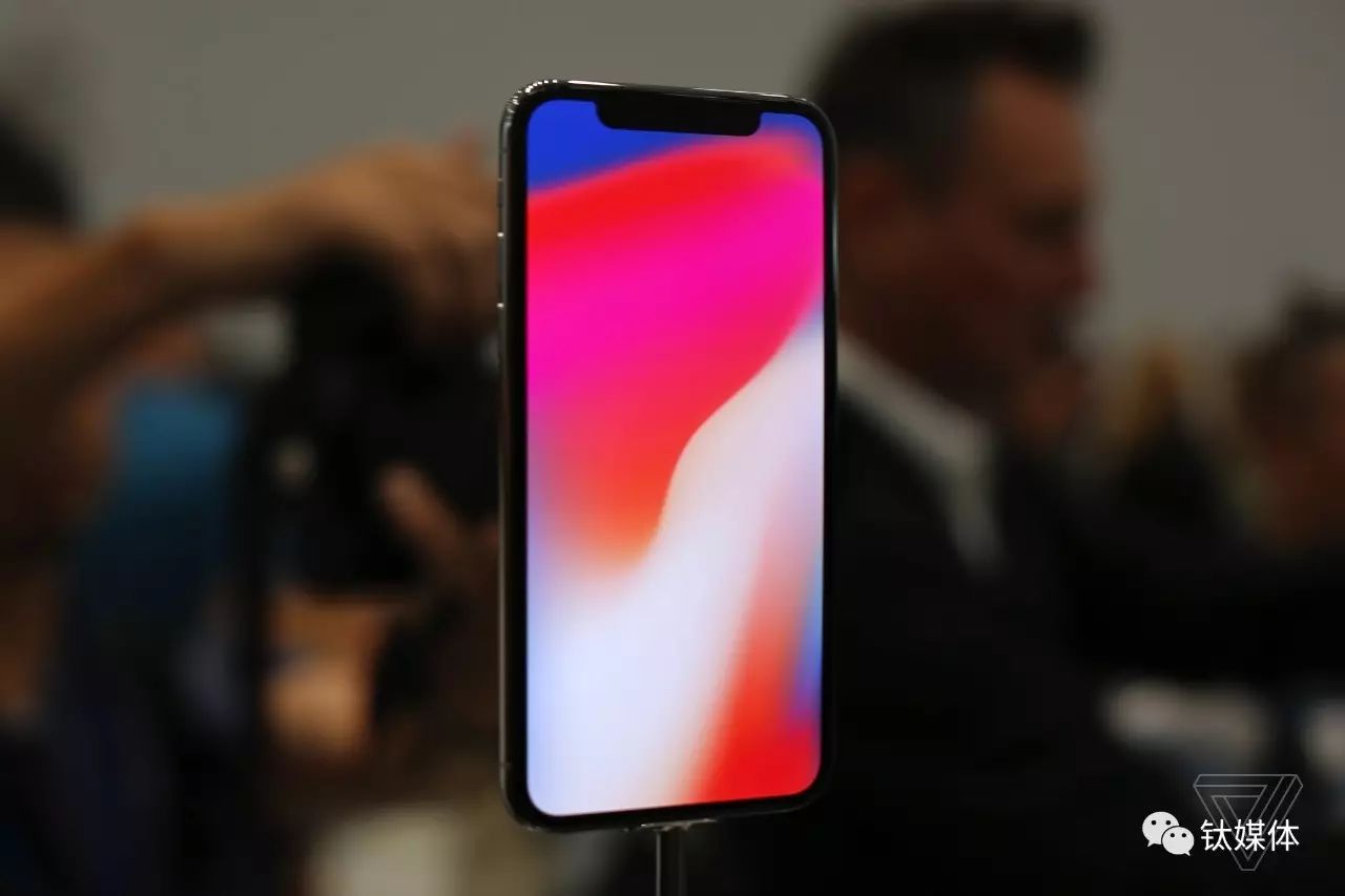 全是全面屏手机，iPhoneX和小米MIX有什么全局性不一样？