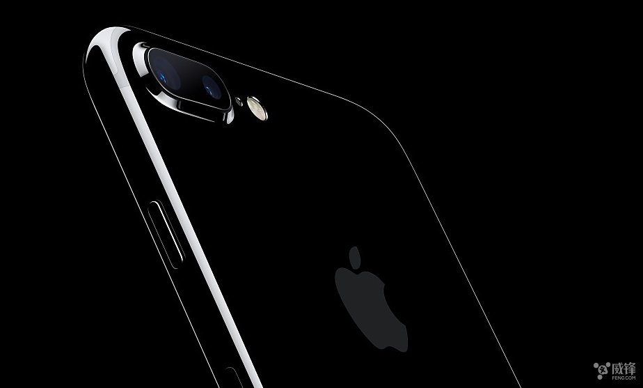 iPhone发布32GB版的亮黑iPhone 5系列
