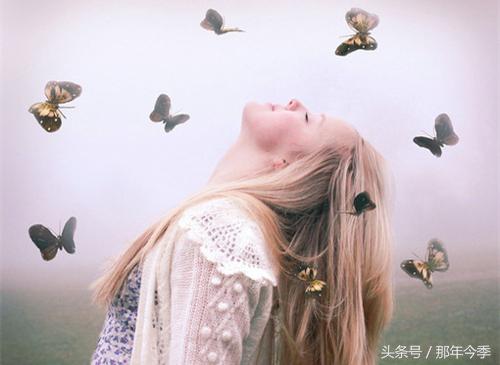 笑容背后的忧伤说说 2021经典语录流行句子图片