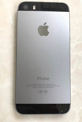 五百元接到颜值爆表iPhone5s深空灰，真不愧是iPhone經典商品！