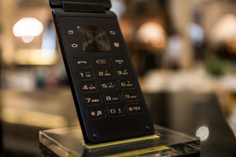 三星领世旗舰级8：奢侈手机怎样提升技术性与审美观的完美追求完美？