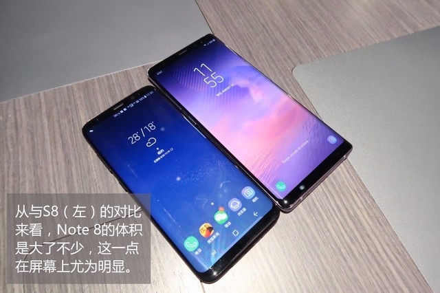 全视曲屏配双摄像头 三星Note 8真机里手