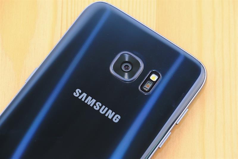 超乎7待的双面曲三星Galaxy S7 edge不完全评测