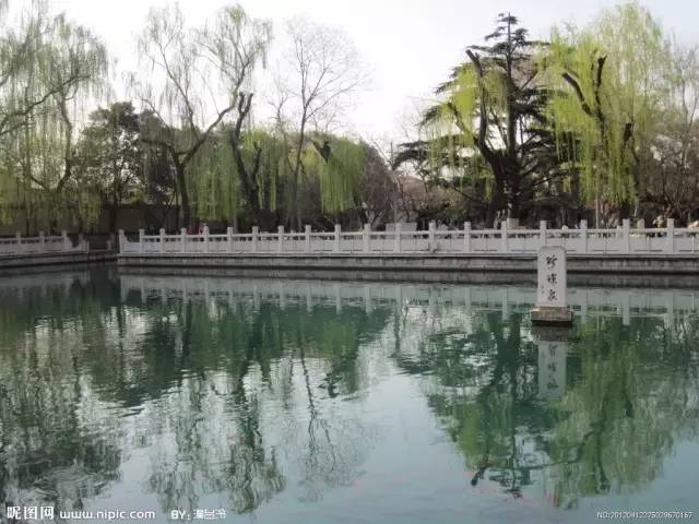 珍珠泉大院住过110多位清朝巡抚，你知道它的建设者是谁吗？ ▏解密