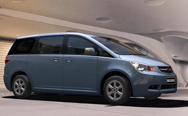 9万可买吉利7座神车，帝豪EV8性价比完胜宝骏730